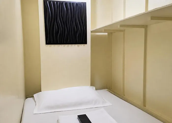 Capsule hotel Near Moa & Naia Airport Manila