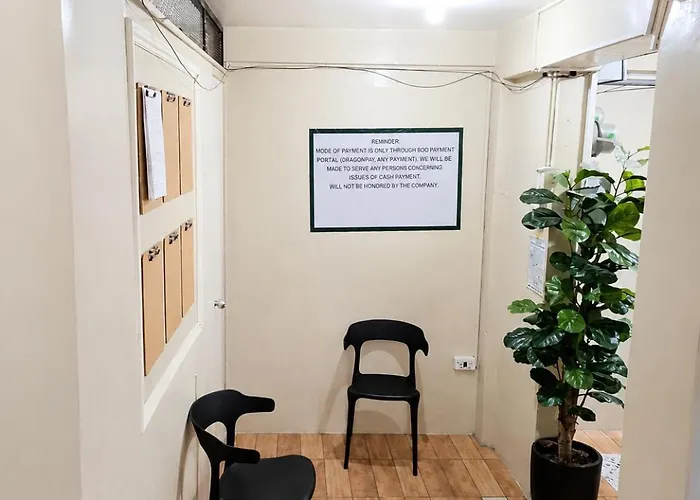 Capsule hotel Near Moa & Naia Airport Manila